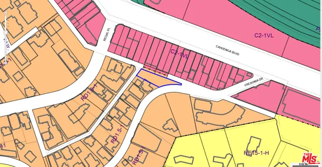 a view of a swimming pool