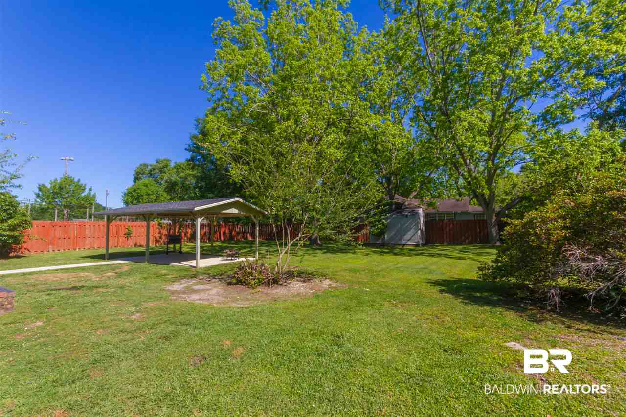 422 West Section Avenue Foley, AL 36535 - Photo 16 of 22 Gallery Image 16