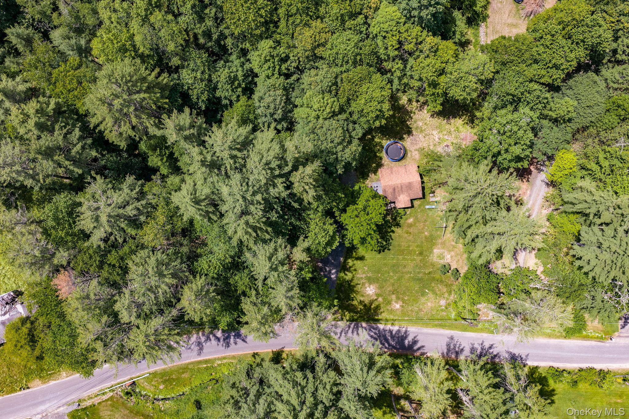 570 Brown Road Ellenville, NY 12428 - Photo 6 of 33