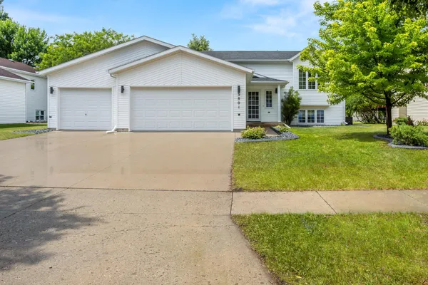 $369,900 | 3801 20th Street South, Fargo, ND 58104