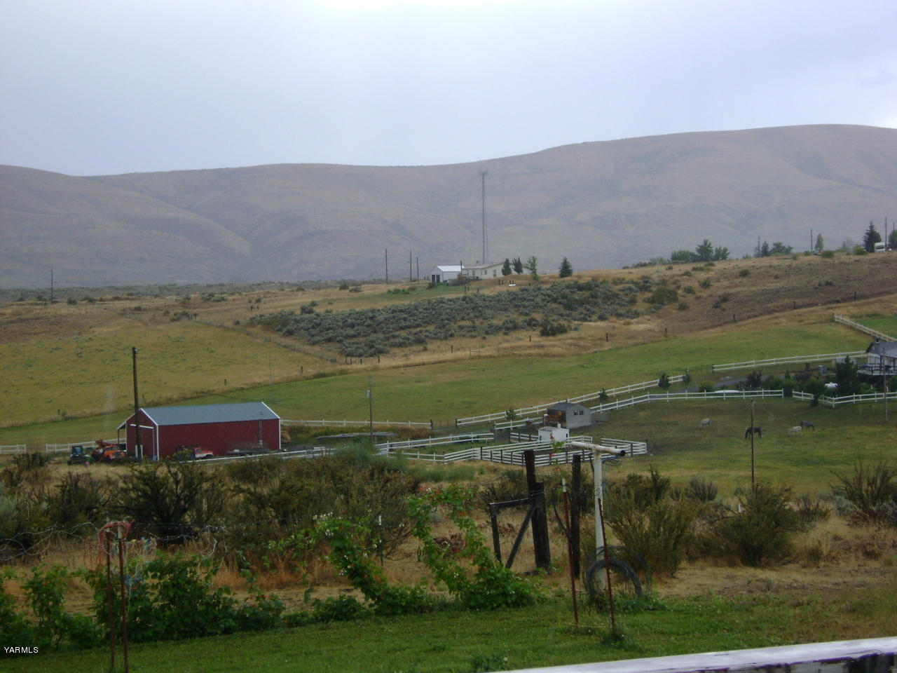 156 Slavin Heights Road Yakima, WA 98903 - Photo 5 of 8 4