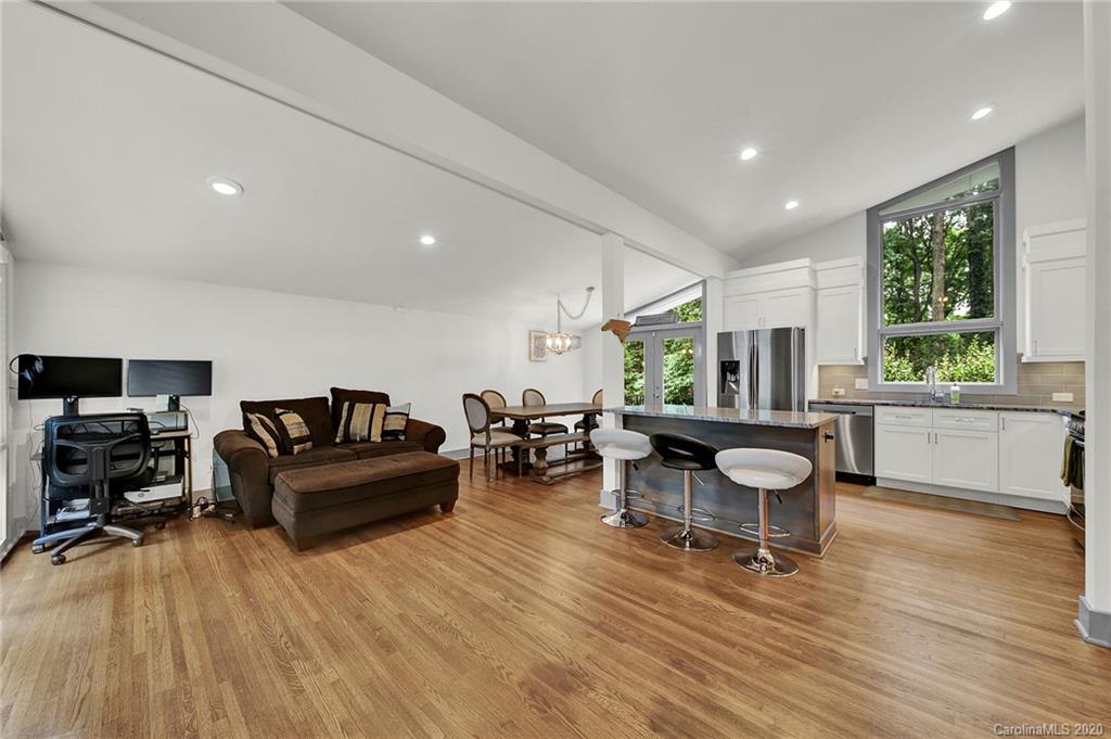 4000 Sulkirk Road Charlotte, NC 28210 - Photo 3 of 45 Gallery Image 3