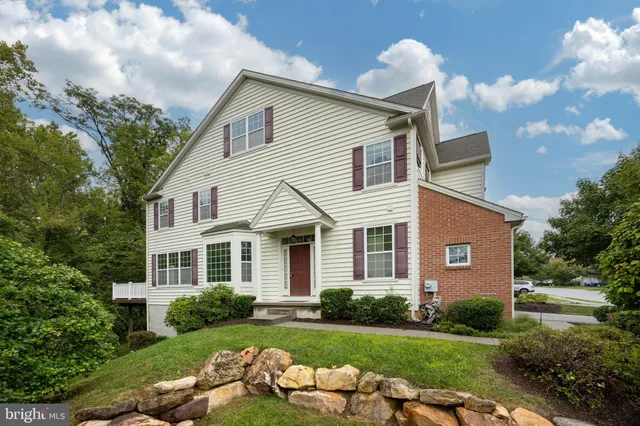 $3,500 | 285 Deepdale Drive, Kennett Square, PA 19348