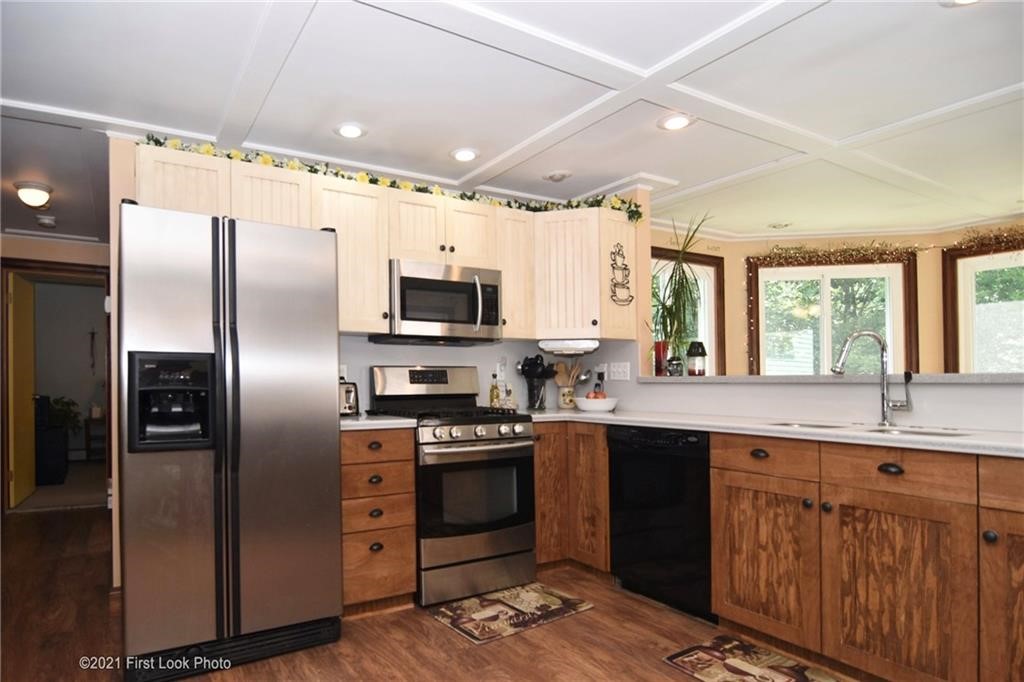 483 Steere Farm Road Burrillville, RI 02830 - Photo 10 of 47