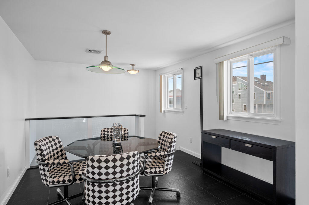 465 Atlantic Avenue Wells, ME 04090 - Photo 7 of 41 DSC_5286