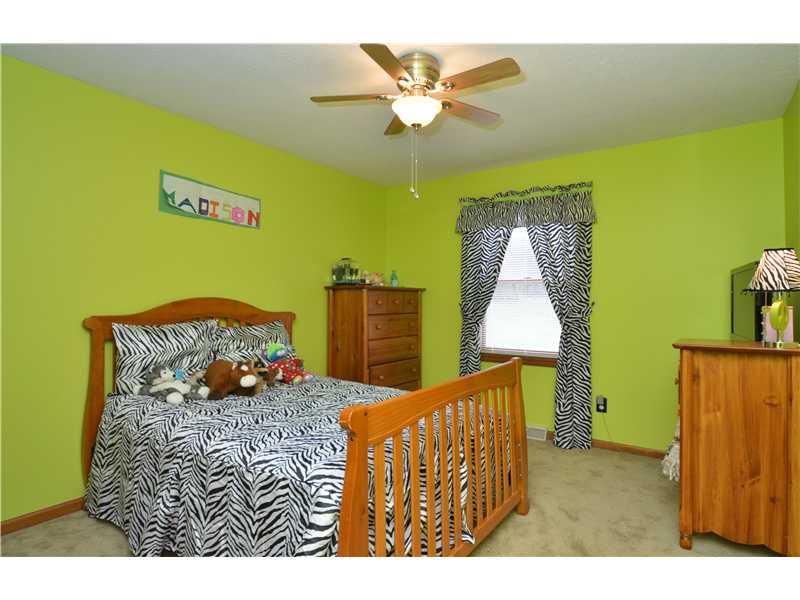 3328 Ridge Road Aliquippa, PA 15001 - Photo 11 of 25 Bedroom.