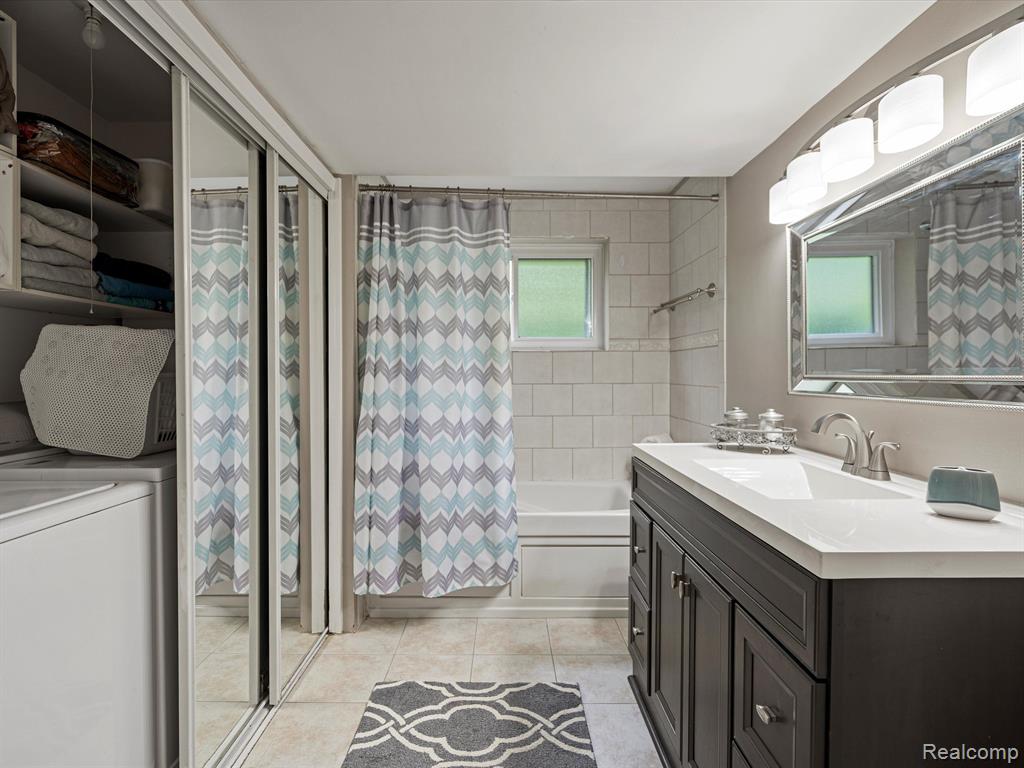 1325 Ruby Avenue Rochester Hills, MI 48309 - Photo 21 of 34