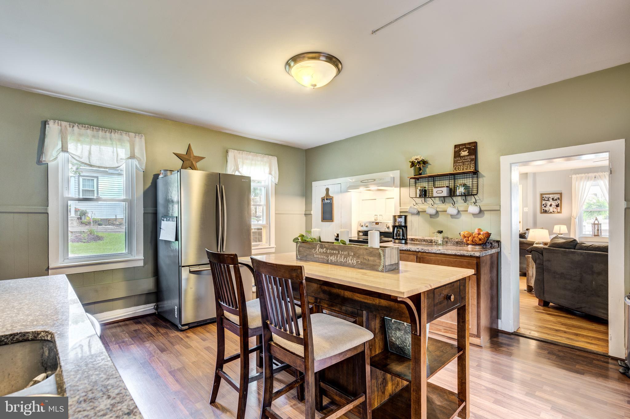 8219 Rocky Ridge Road Thurmont, MD 21788 - Photo 4 of 30 Large Kitchen with granite
