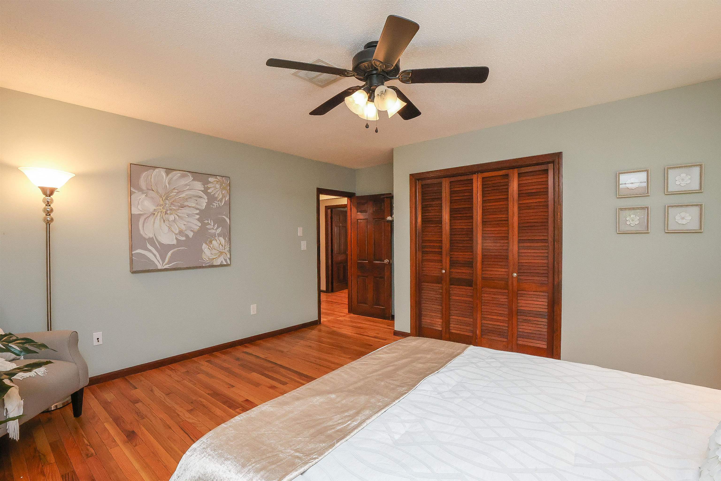1327 Beech Street Manchester, NH 03104 - Photo 23 of 58