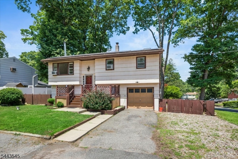1 Arthur Road Hopatcong, NJ 07874 - Photo 3 of 38