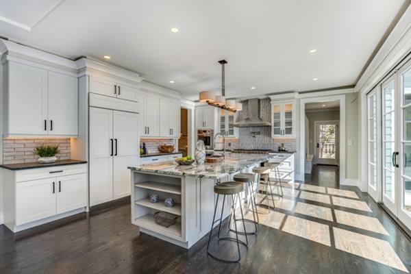 4 Dewing Path Wellesley, MA 02482 - Photo 5 of 30