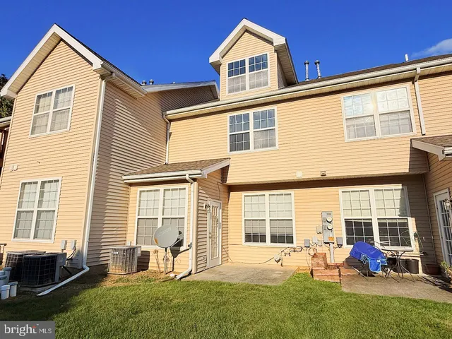 $249,700 | 102 Country Lane, Morgantown, PA 19543