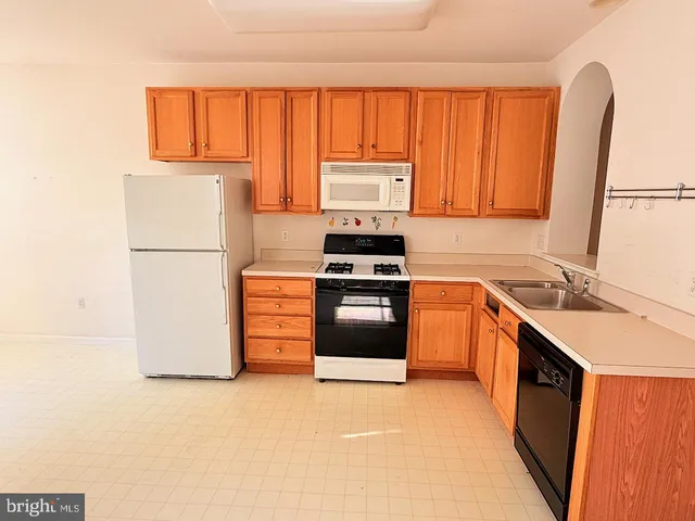 $249,700 | 102 Country Lane, Morgantown, PA 19543