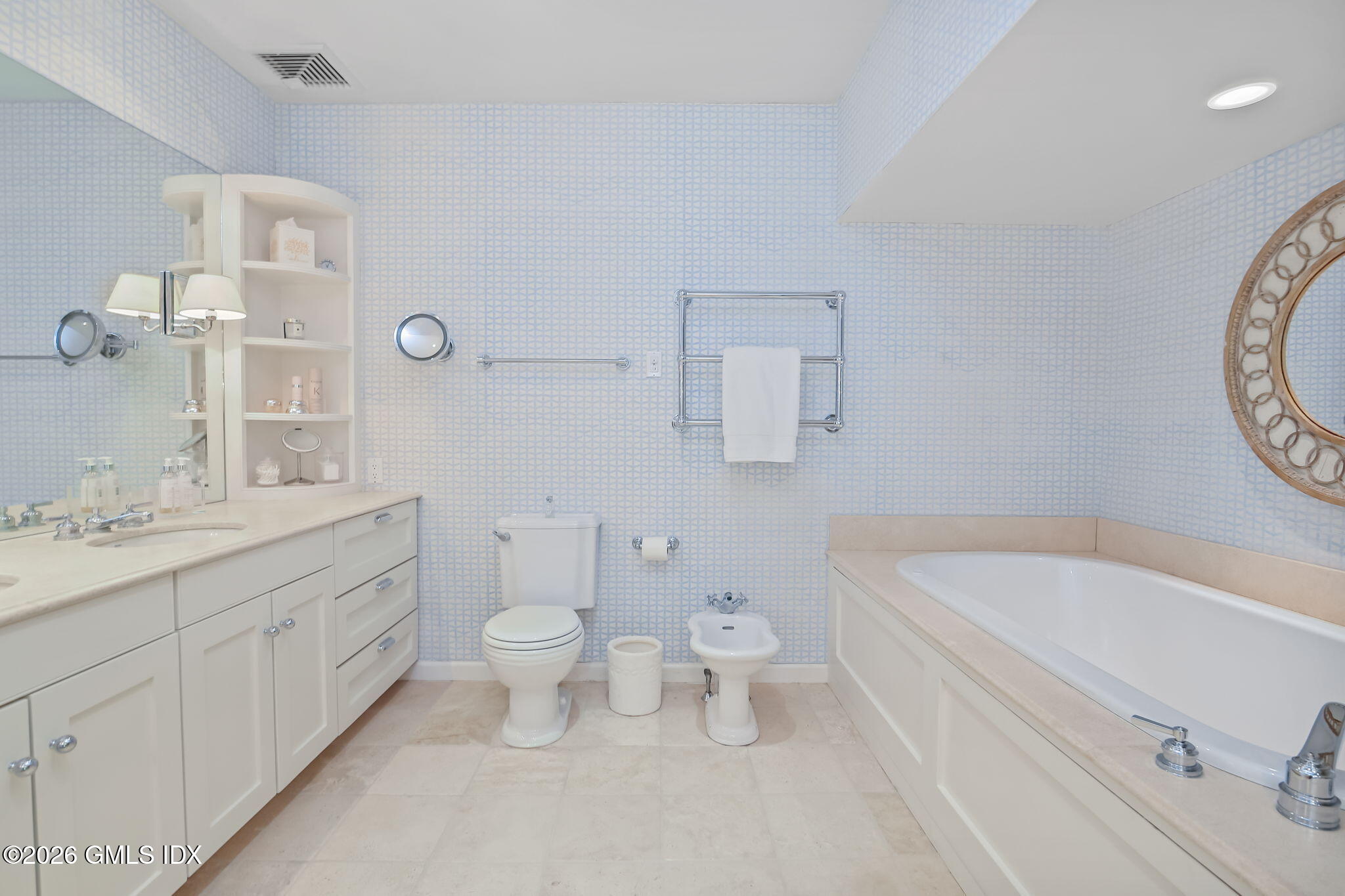 379 Round Hill Road Greenwich, CT 06831 - Photo 14 of 32 46-web-or-mls-379-round-hill-rd