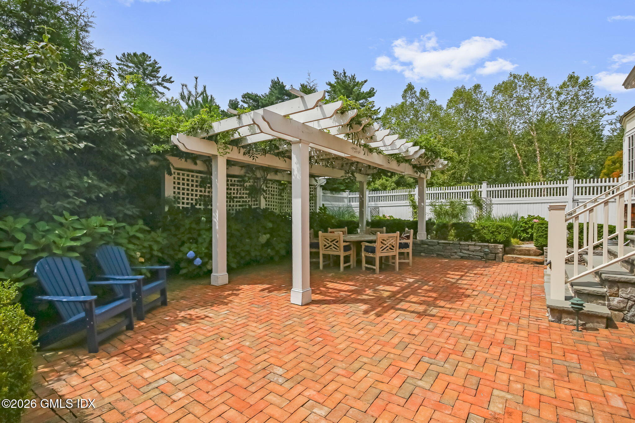 379 Round Hill Road Greenwich, CT 06831 - Photo 21 of 32 59-web-or-mls-379-round-hill-rd