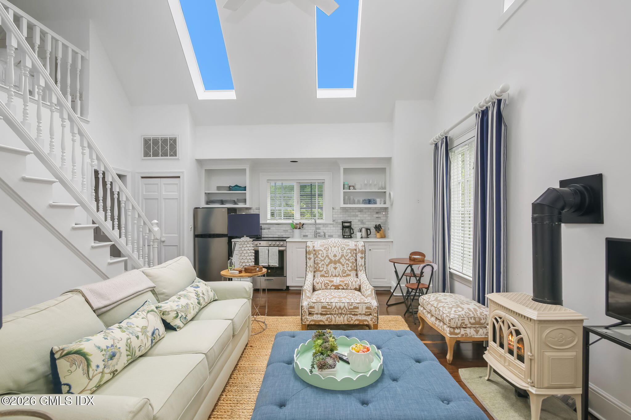 379 Round Hill Road Greenwich, CT 06831 - Photo 23 of 32 68-web-or-mls-379-round-hill-rd