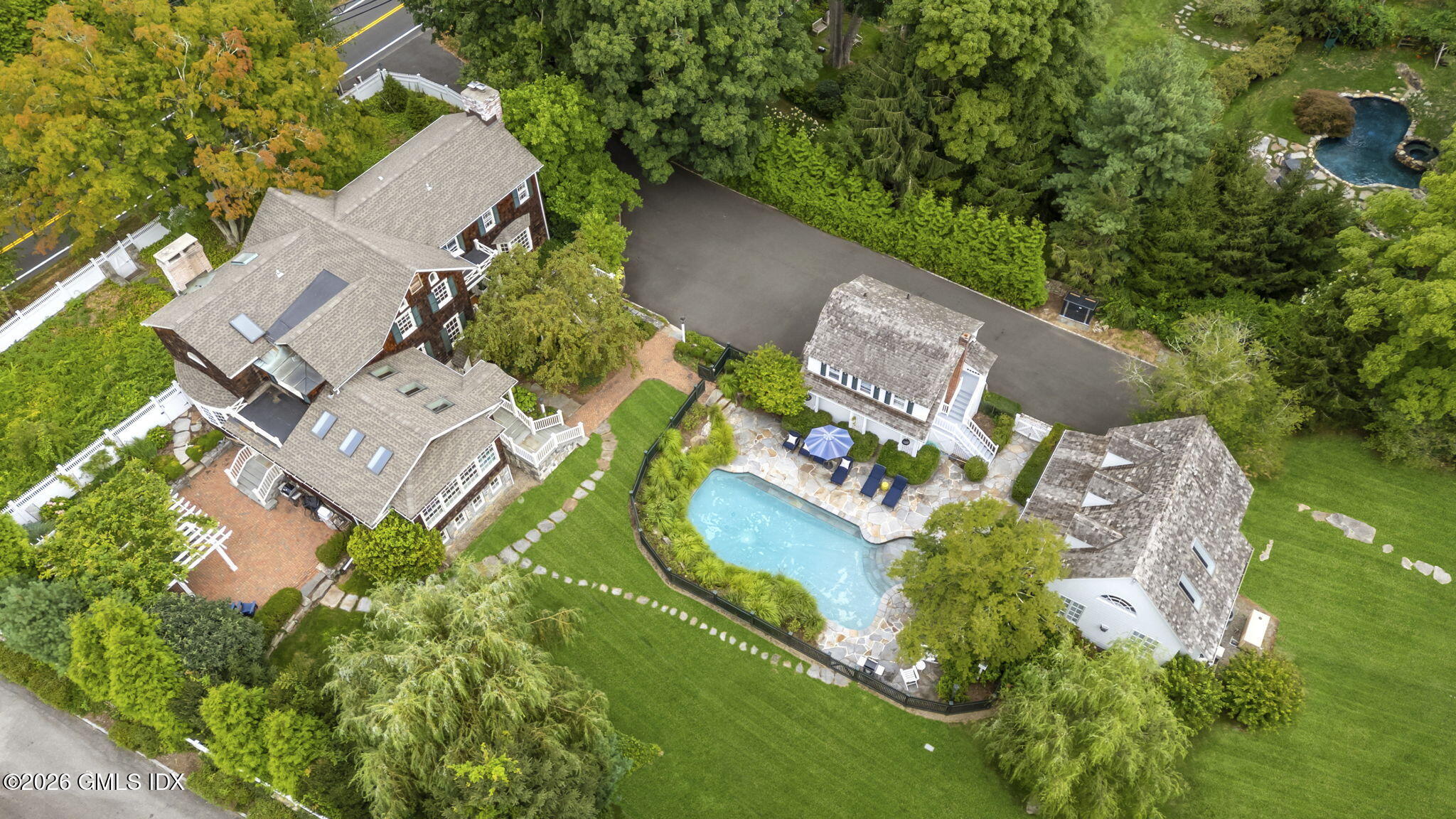 379 Round Hill Road Greenwich, CT 06831 - Photo 27 of 32 82-web-or-mls-379-round-hill-rd