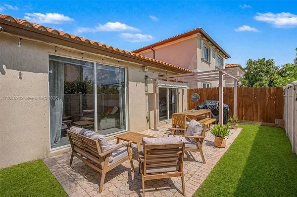 $515,000 | 14231 Northwest 83rd Avenue, Miami Lakes, FL 33016