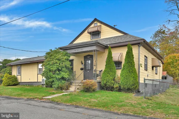 $199,900 | 307 South Wylam Street, Frackville, PA 17931