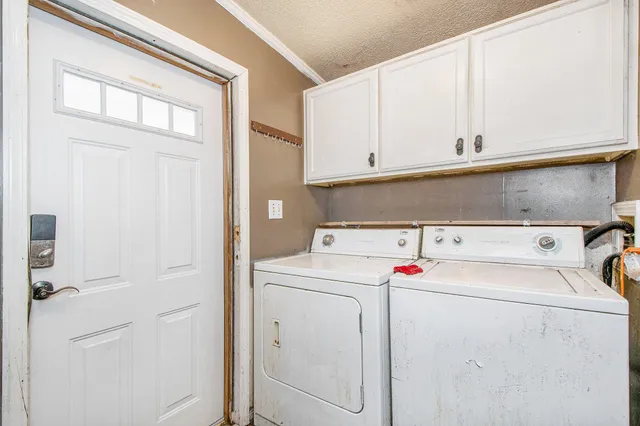 $265,000 | 2348 Segwun Avenue Southeast, Lowell, MI 49331