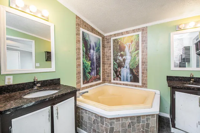 $265,000 | 2348 Segwun Avenue Southeast, Lowell, MI 49331