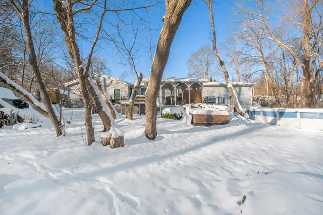 $265,000 | 2348 Segwun Avenue Southeast, Lowell, MI 49331