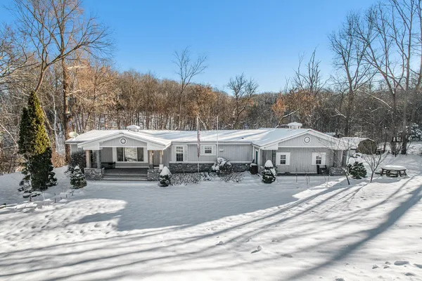 $219,000 | 2348 Segwun Avenue Southeast, Lowell, MI 49331
