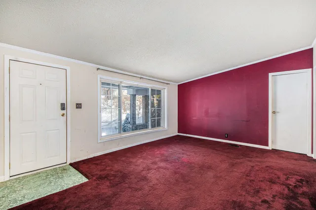 $265,000 | 2348 Segwun Avenue Southeast, Lowell, MI 49331