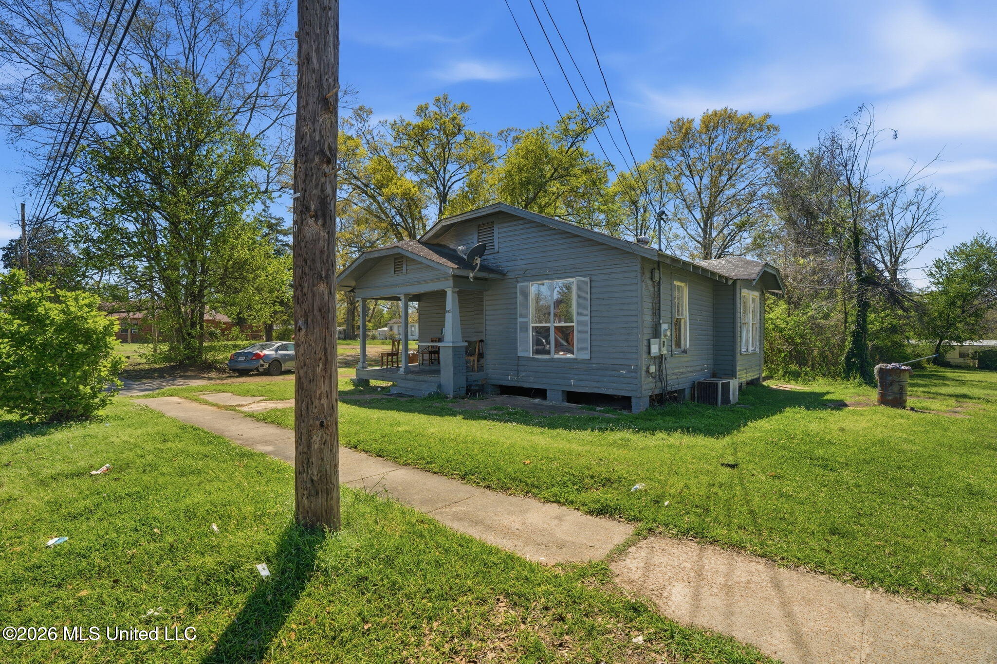 1005 Summit Street McComb, MS 39648 - Photo 3 of 20 3-web-or-mls-emp01436 jason colip