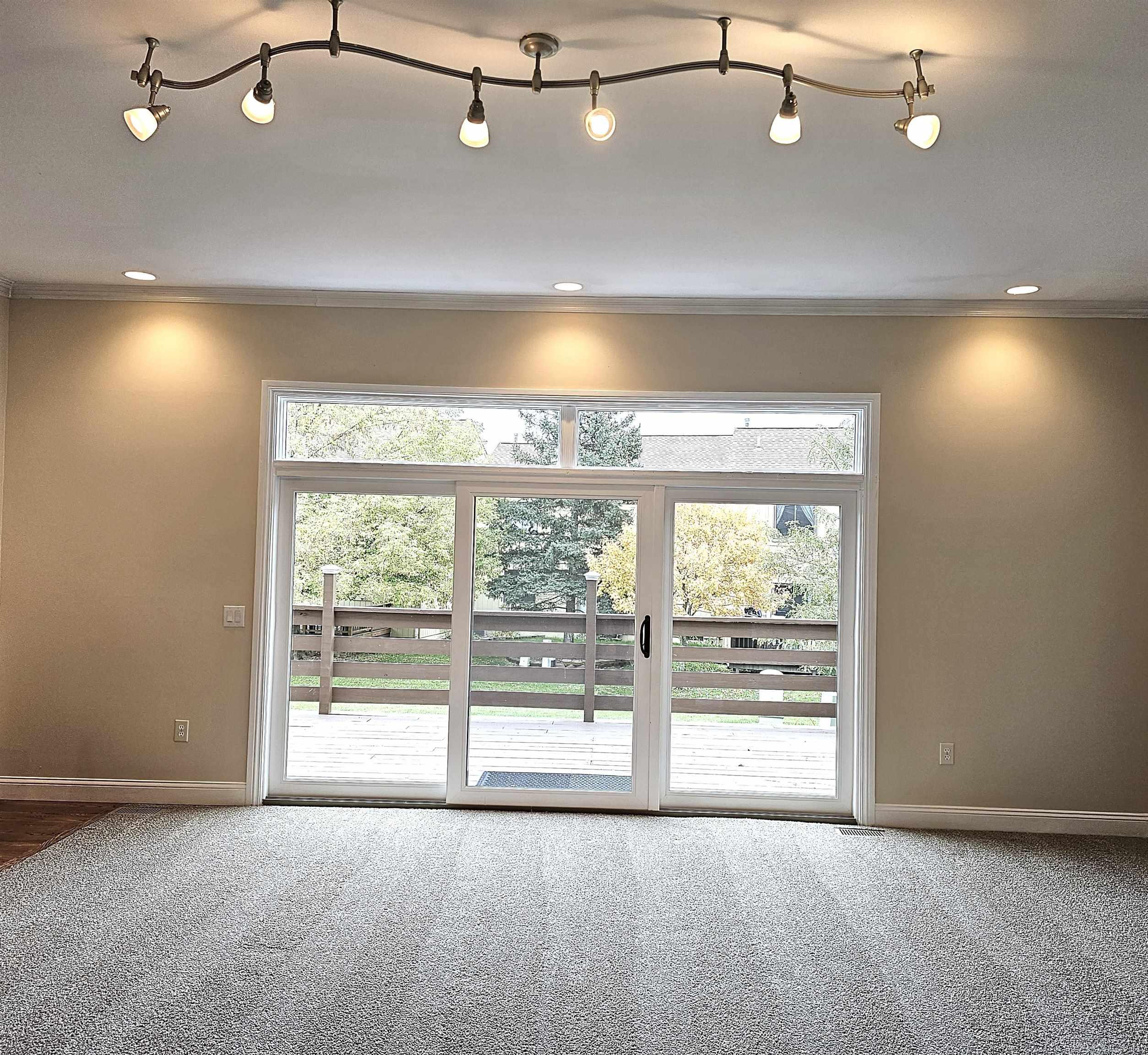 2191 Crystal Drive Rochester, MI 48309 - Photo 14 of 63