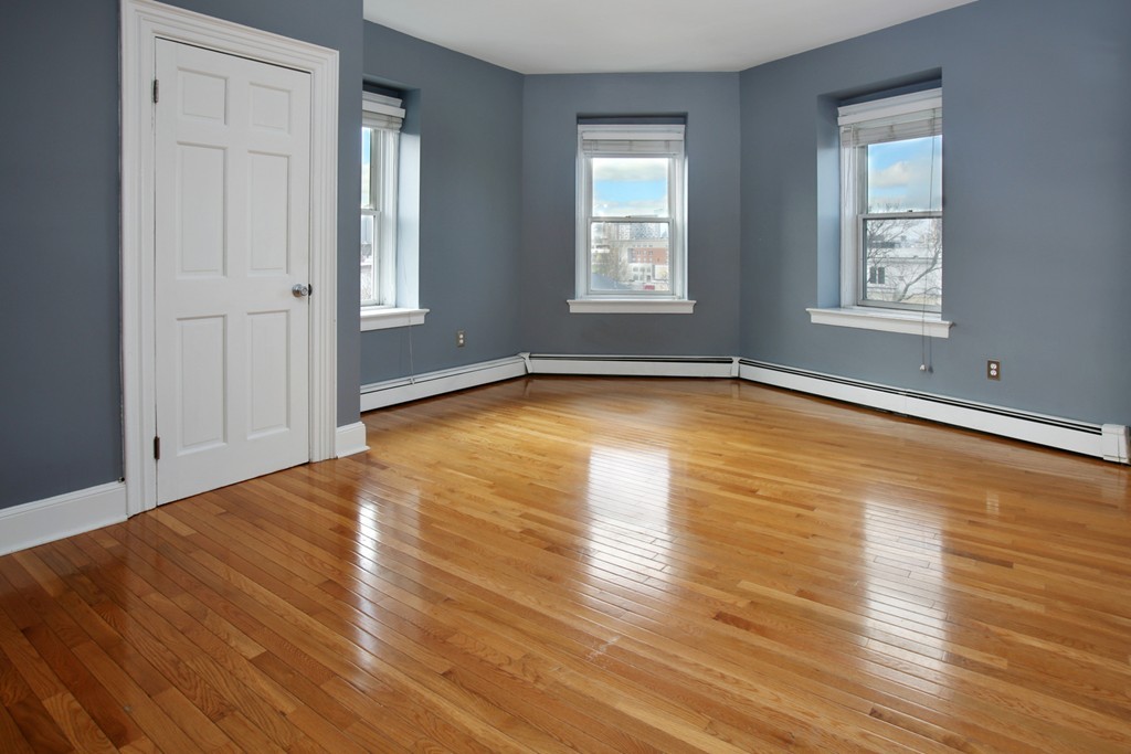 435 Main Street, Unit 4 Boston, MA 02129 - Photo 3 of 5