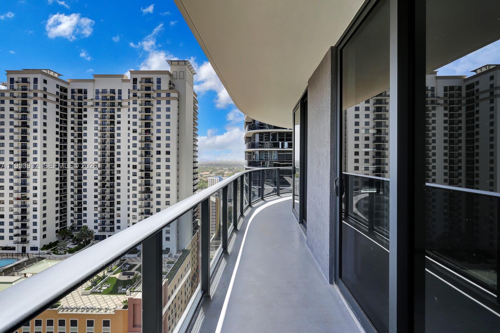 45 Southwest 9th Street, Unit 1806 Miami, FL 33130 - Photo 21 of 61 a view of balcony with city view