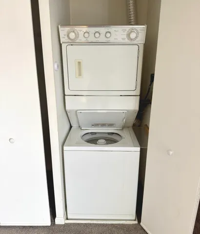 $182,500 | 6010 Oakwood Drive, Unit 5D, Lisle, IL 60532