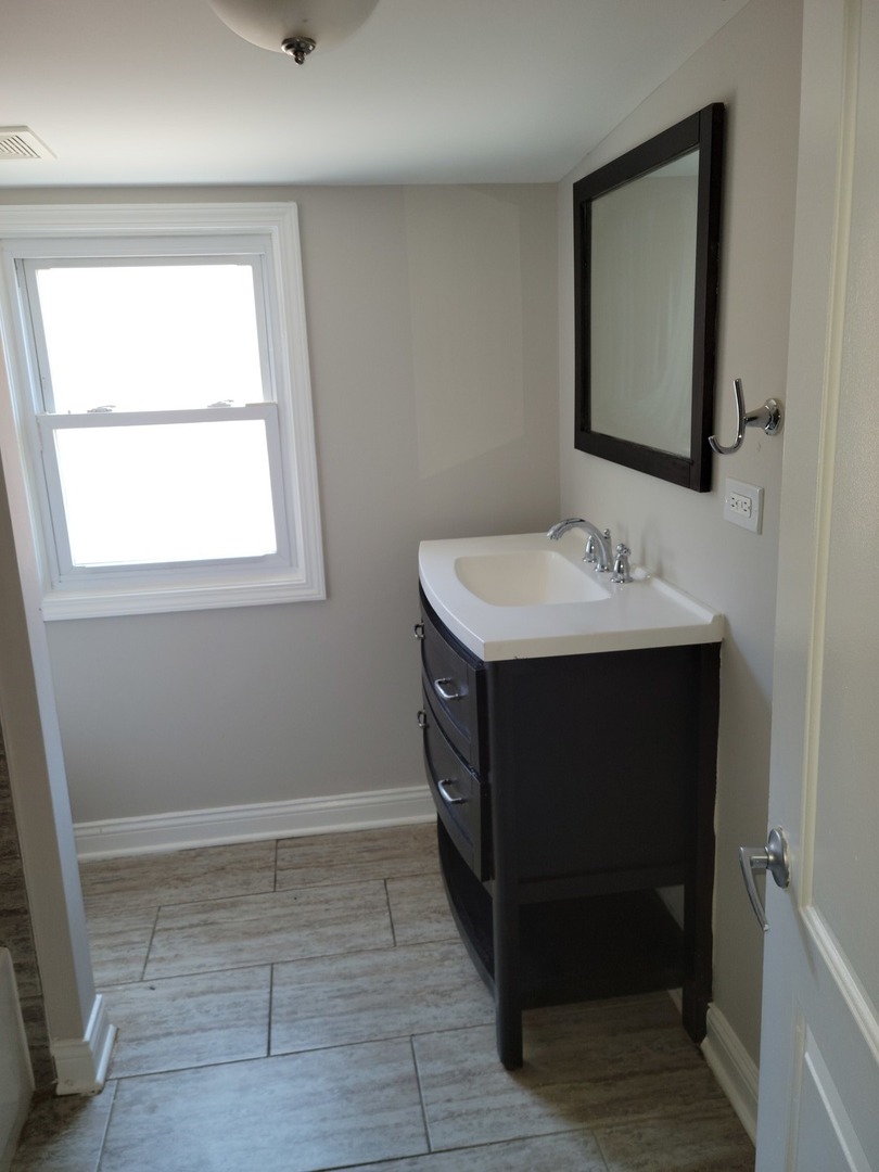 8800 South Ada Street Chicago, IL 60620 - Photo 12 of 20