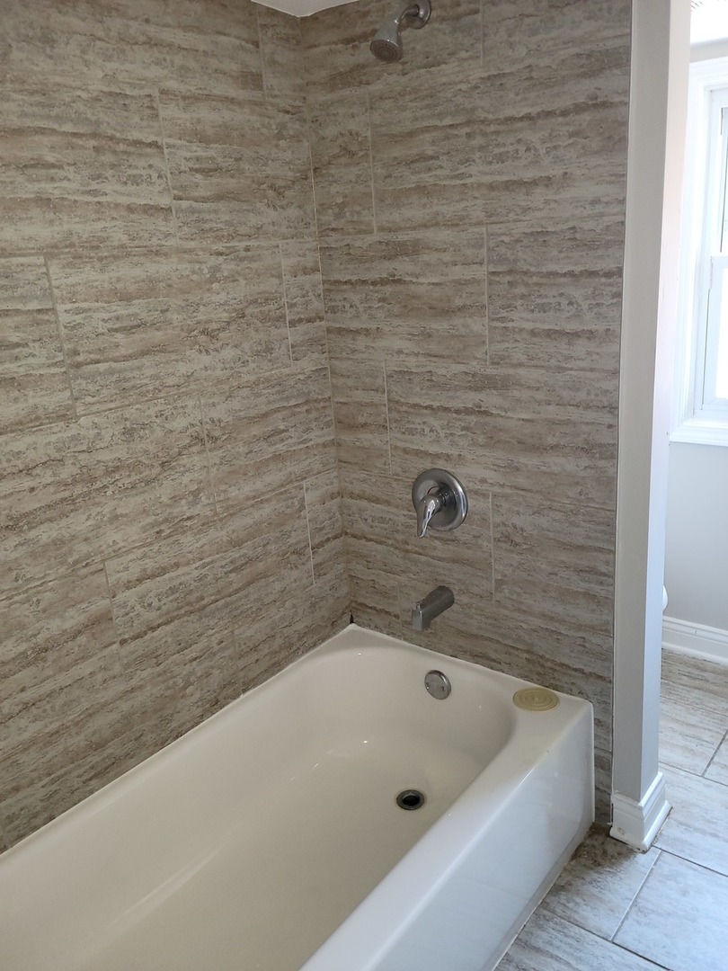 8800 South Ada Street Chicago, IL 60620 - Photo 13 of 20