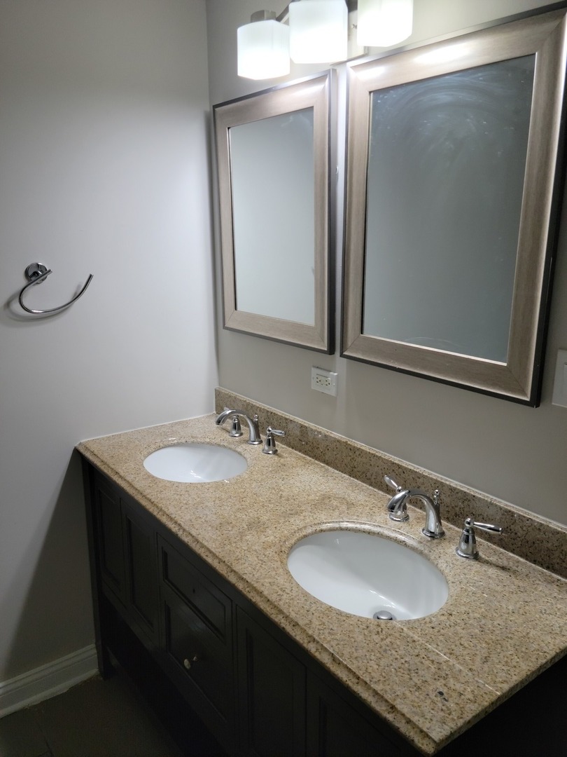 8800 South Ada Street Chicago, IL 60620 - Photo 7 of 20