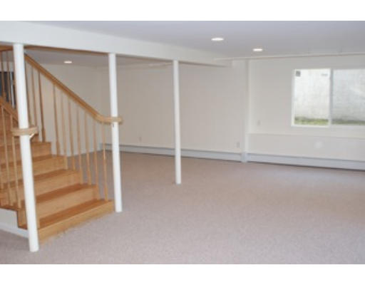 14 Oakledge Road Swampscott, MA 01907 - Photo 12 of 17 Gallery Image 12
