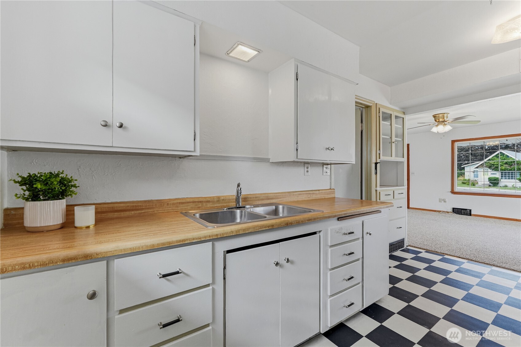 1325 9th Street Wenatchee, WA 98801 - Photo 9 of 21