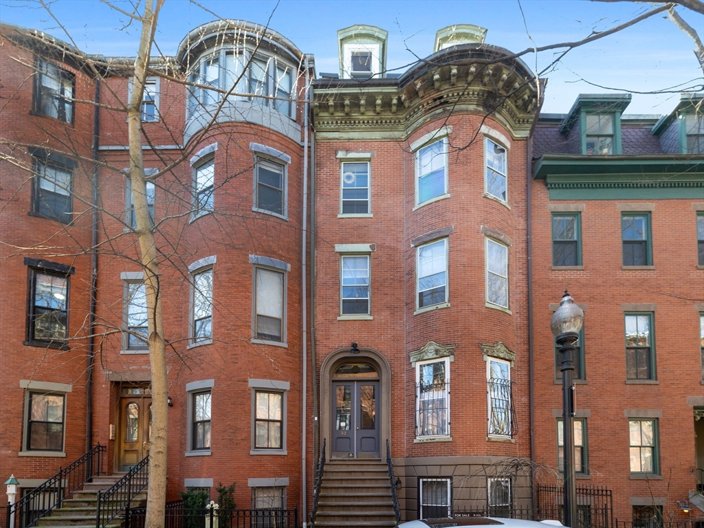 37 East Springfield Street, Unit 1 Boston, MA 02118 - Photo 17 of 18 a front view of a multi story residential apartment building