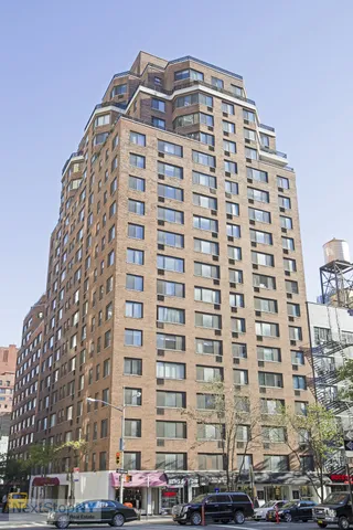 $399,000 | 200 East 36th Street, Unit 11E | Murray Hill