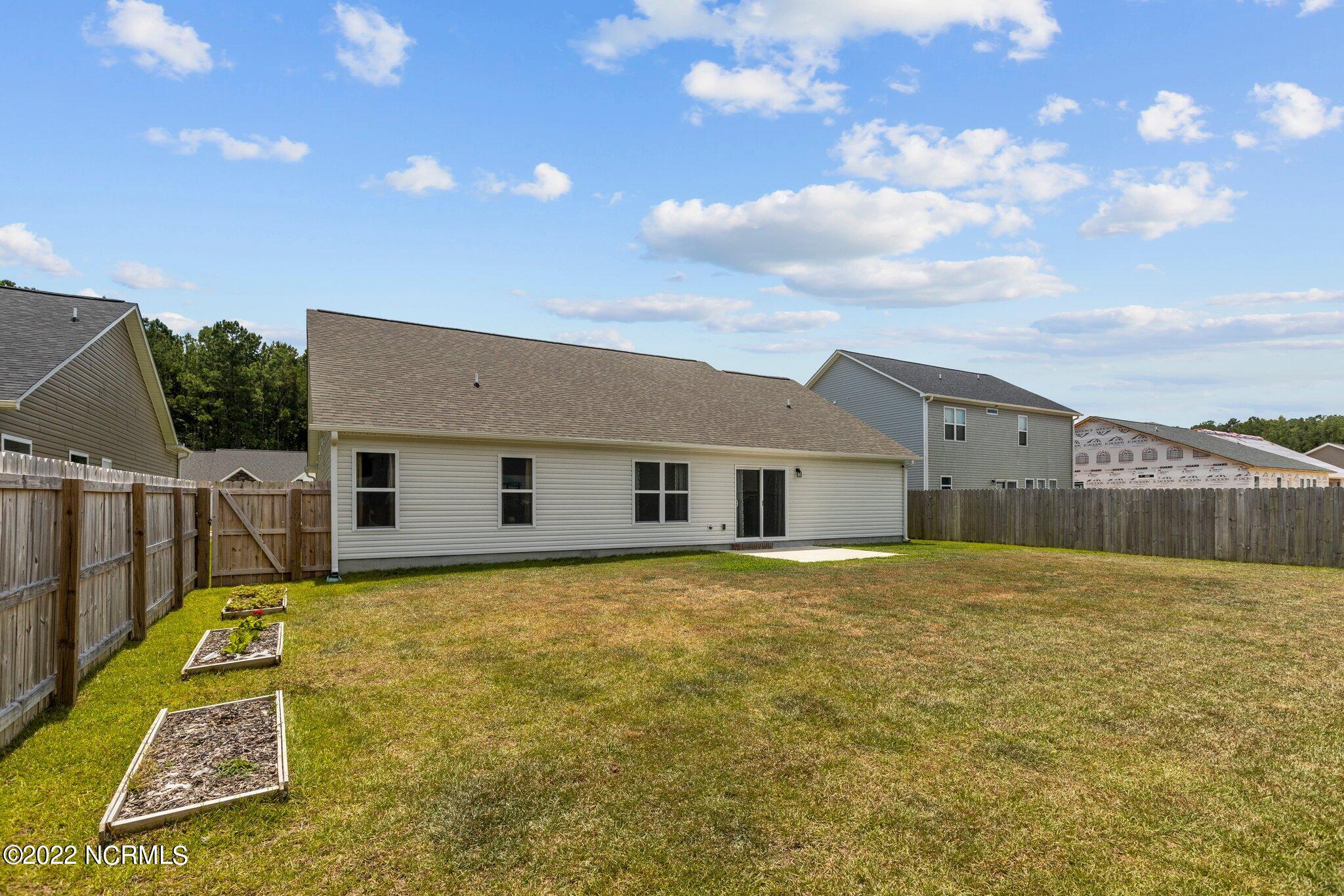 112 Station Yard Road New Bern, NC 28562 - Photo 26 of 29 backyard
