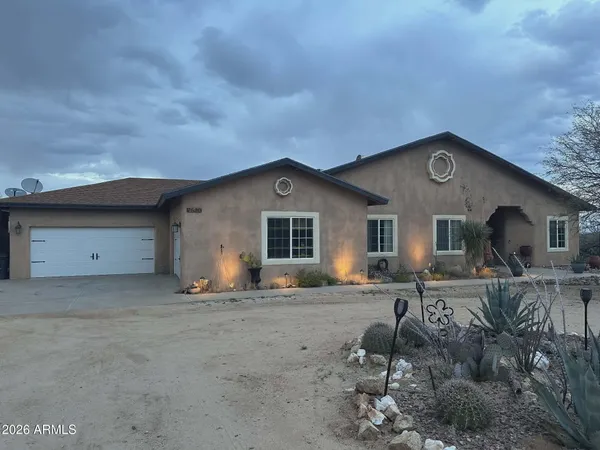 $900,000 | 7530 West Bucking Horse Road, Sahuarita, AZ 85629