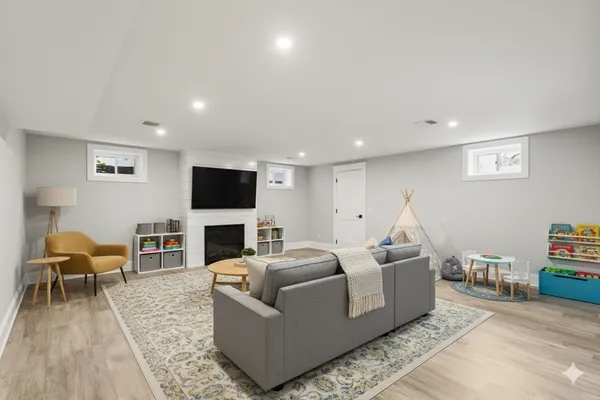 $1,599,000 | 278 North Main Street, Natick, MA 01760