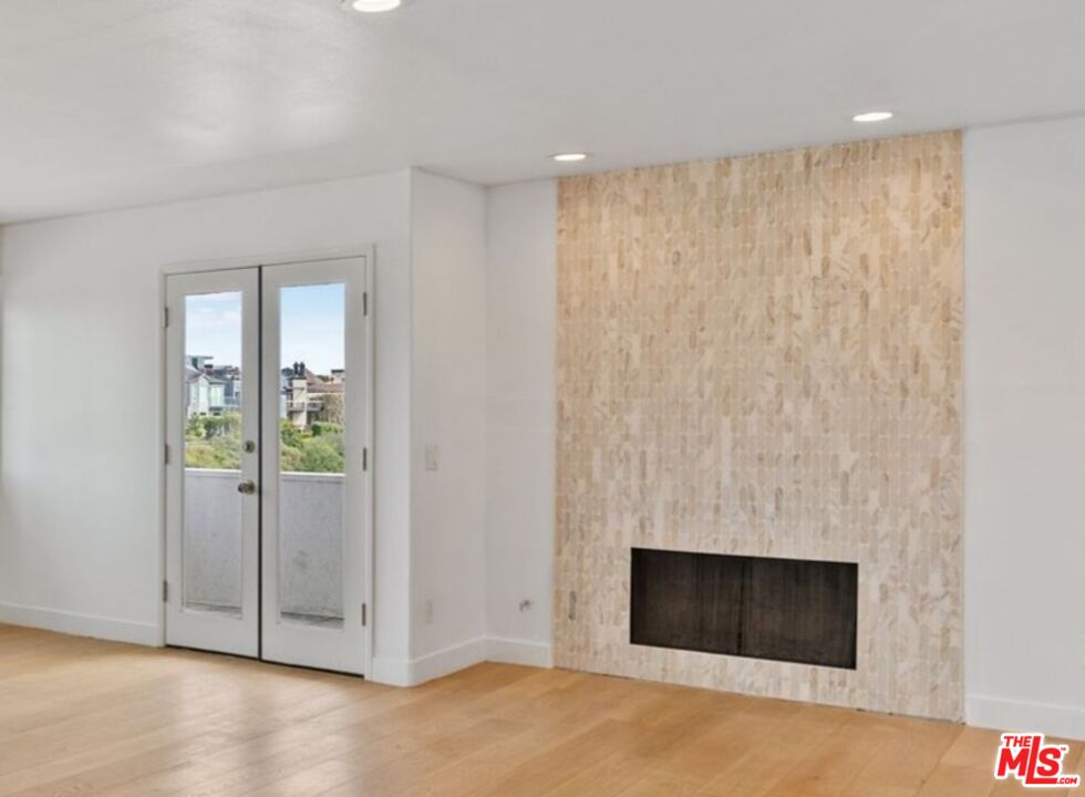 29 Lighthouse Street, Unit 2 Marina del Rey, CA 90292 - Photo 14 of 38