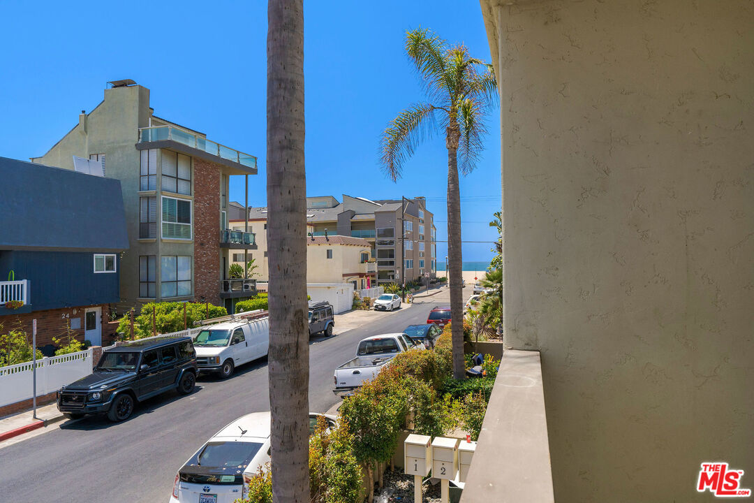 29 Lighthouse Street, Unit 2 Marina del Rey, CA 90292 - Photo 35 of 38