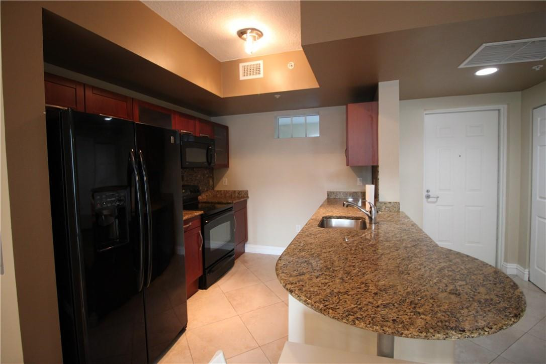 7275 Southwest 90th Way, Unit 211 Miami, FL 33156 - Photo 7 of 23 Photo 7