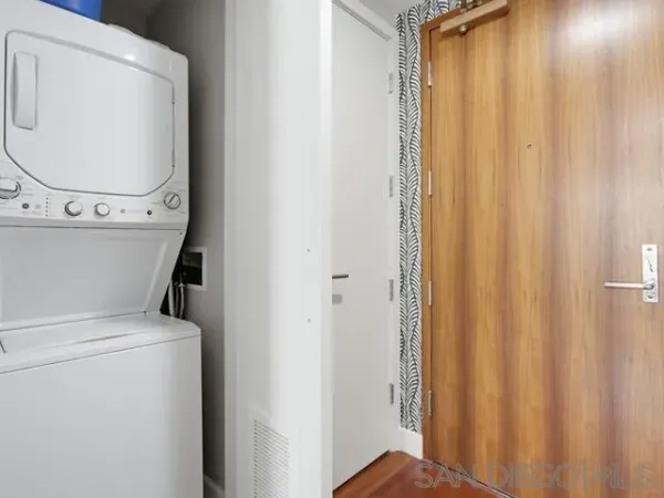 $3,550 | 1199 Pacific Highway, Unit 1303, San Diego, CA 92101