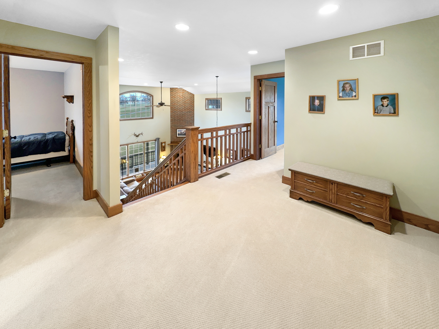 493 Aberdeen Drive Crete, IL 60417 - Photo 29 of 52 a view of livingroom with furniture