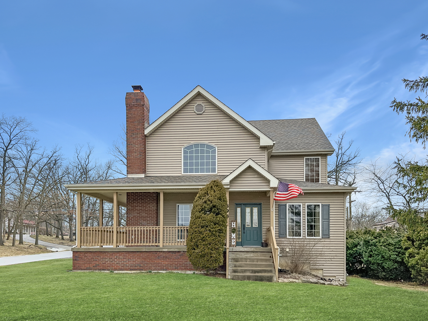493 Aberdeen Drive Crete, IL 60417 - Photo 50 of 52 a front view of a house with a yard