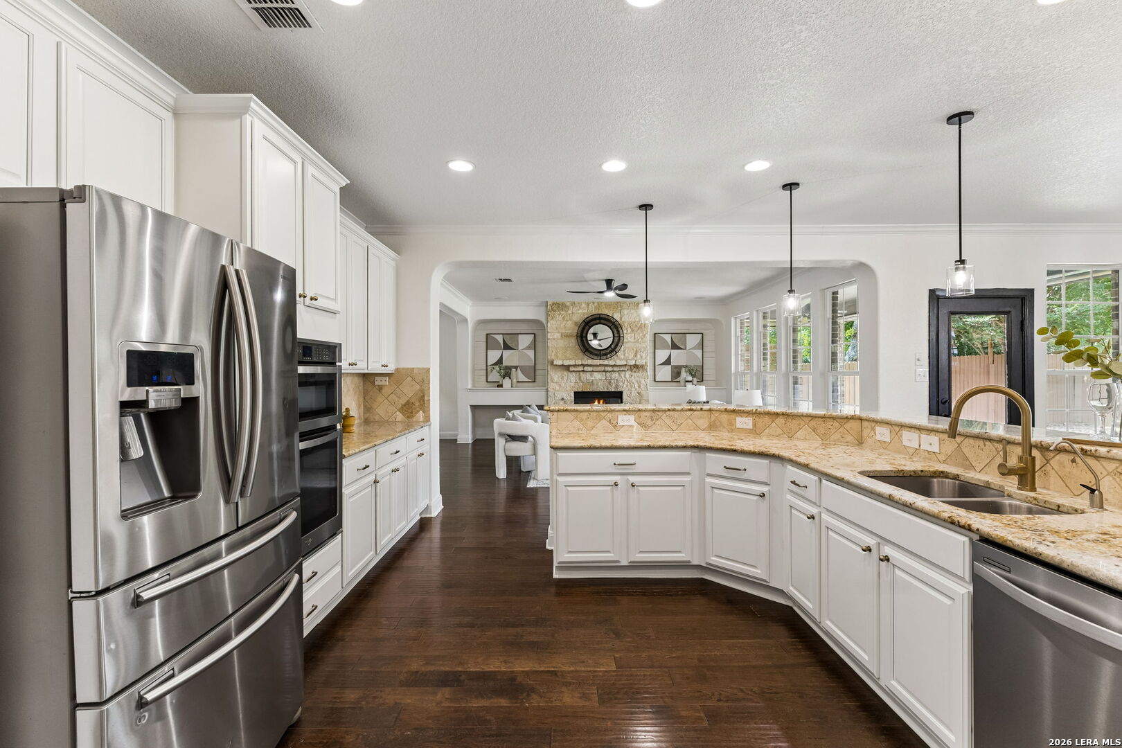 109 Rattlesnake Bluff Boerne, TX 78006 - Photo 10 of 44
